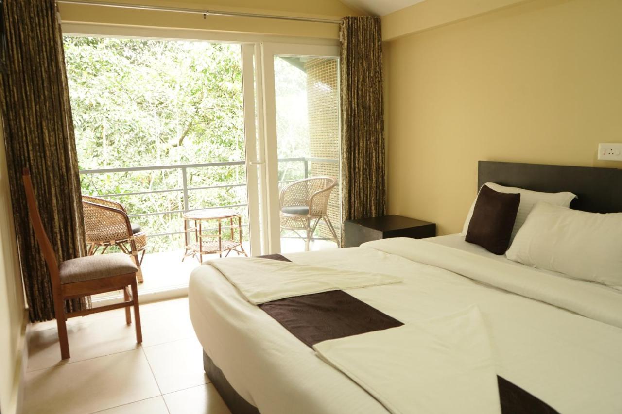 Fabescape Edens Resort 무나르 외부 사진